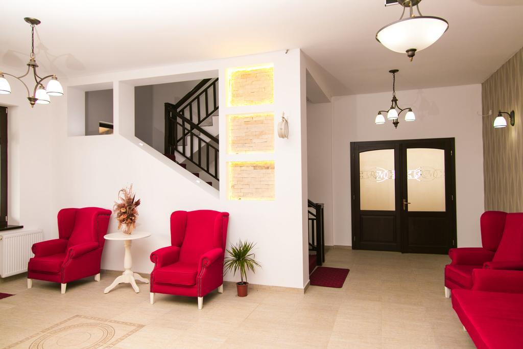 Pensiunea Roua Muntilor Simbata de Sus Ngoại thất bức ảnh